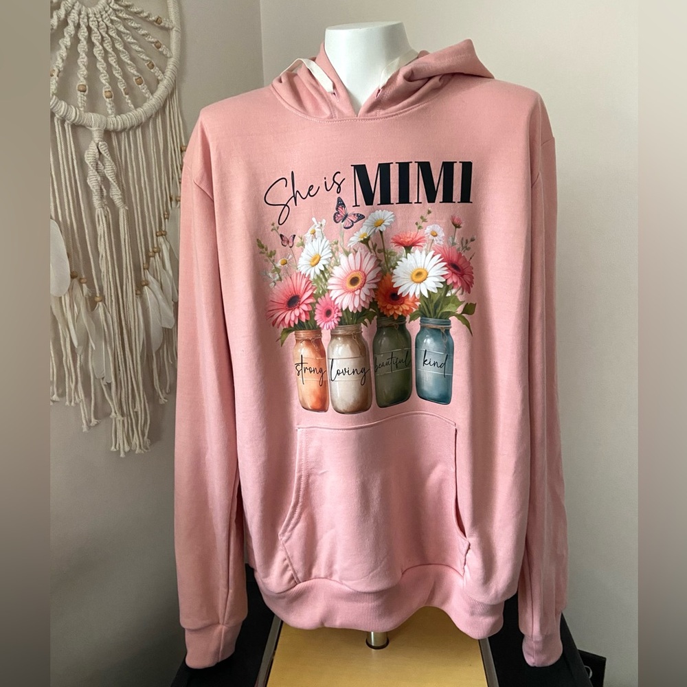 NEW! Women’s Pink Floral MIMI Graphic Hoodie Size Medium